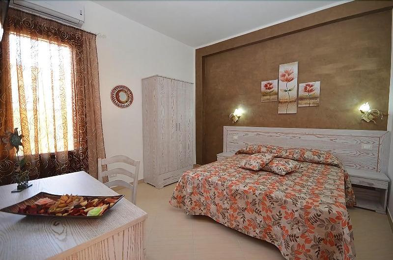 Terra Del Sole Bed & Breakfast Macari Bagian luar foto