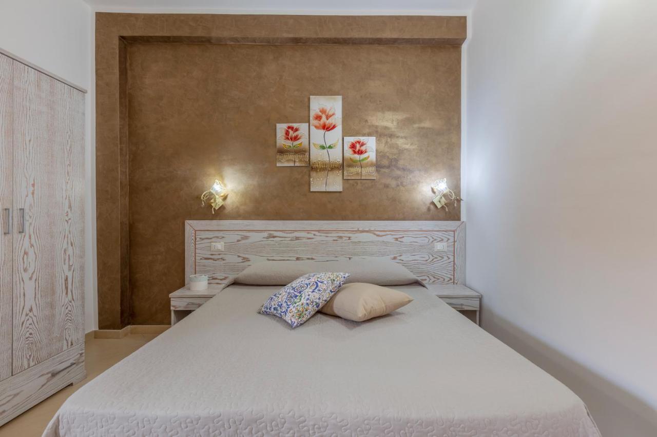 Terra Del Sole Bed & Breakfast Macari Bagian luar foto