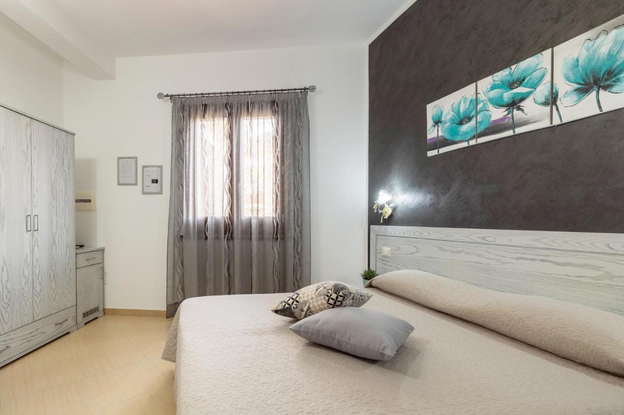 Terra Del Sole Bed & Breakfast Macari Bagian luar foto