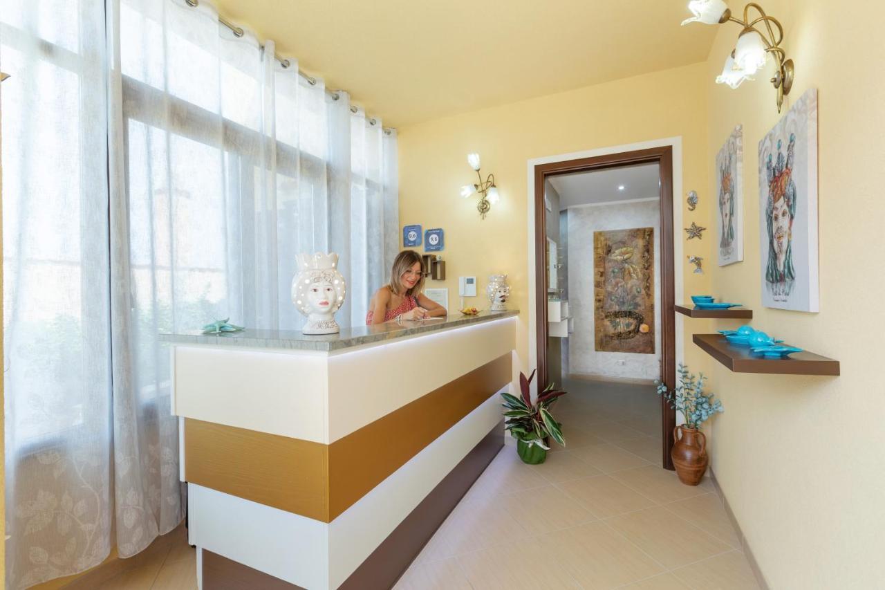 Terra Del Sole Bed & Breakfast Macari Bagian luar foto