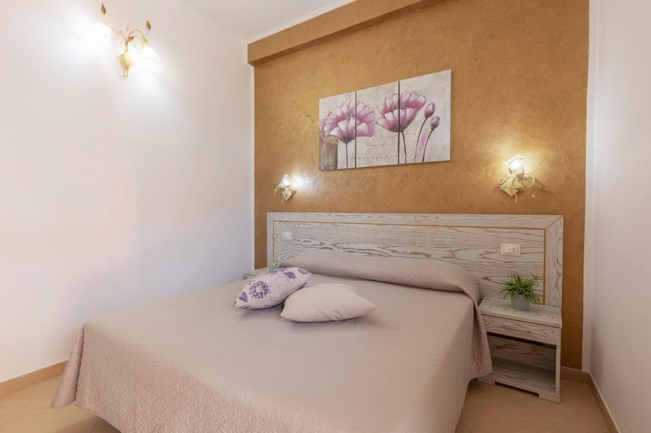 Terra Del Sole Bed & Breakfast Macari Bagian luar foto